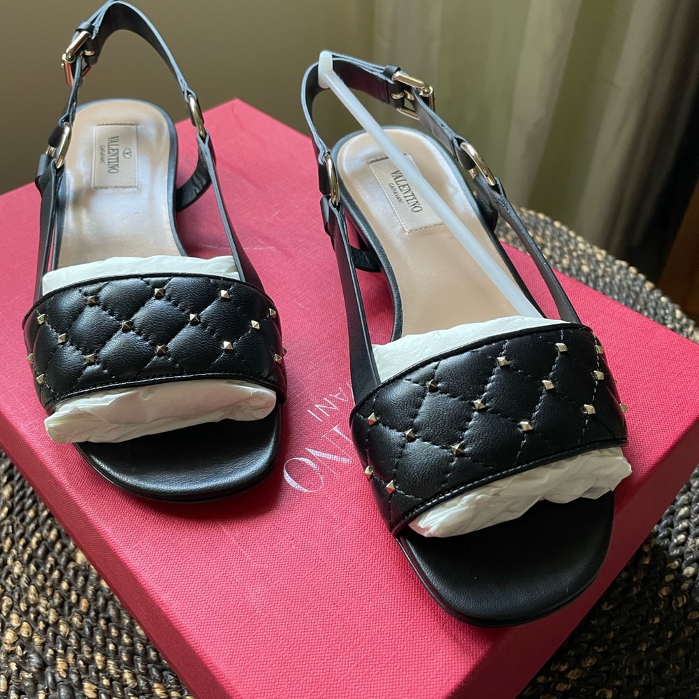 Women’s Valentino sandal